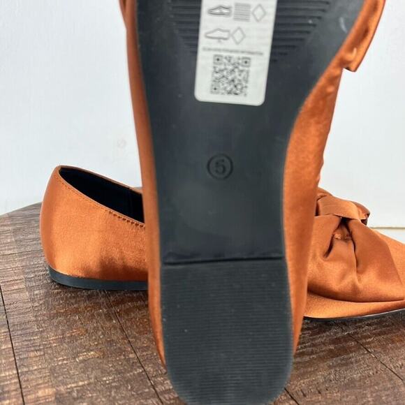 ASOS DESIGN Ballet Flats Womens US 7 In Rust Satin Lake bow pointed - Picture 9 of 12
